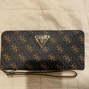 GUESS HANDBAG/WALLET